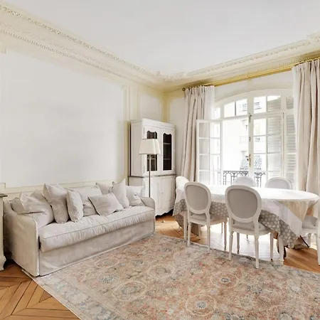 Trocadero - Longchamp 2bdr Apartment Paris