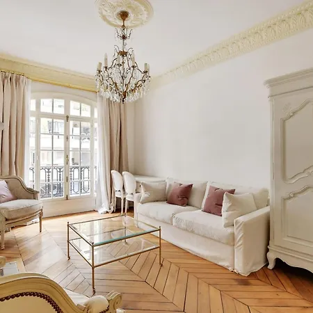 Appartement Trocadero - Longchamp 2bdr Parijs
